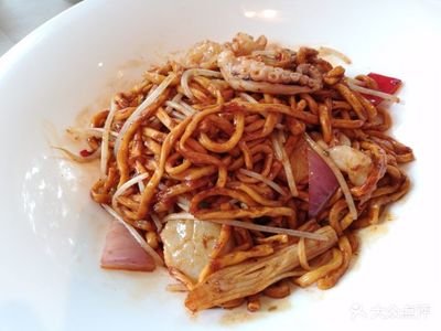 招牌炒粗麵
