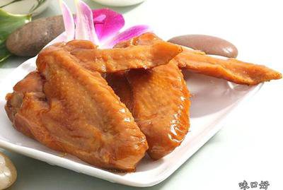 鹵水雞翼