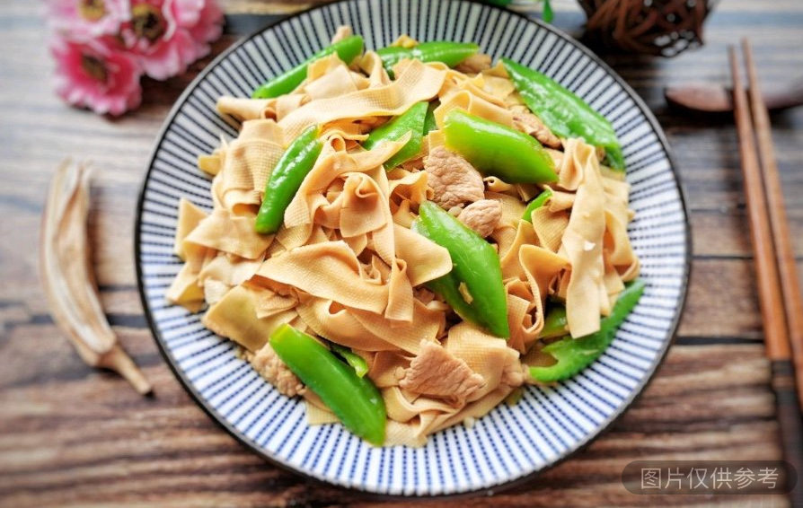 尖椒豆腐皮
