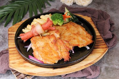 香煎鴛鴦扒（鷄扒和豬扒）