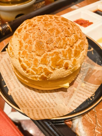菠蘿油