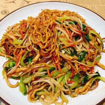 雞絲粗炒麵