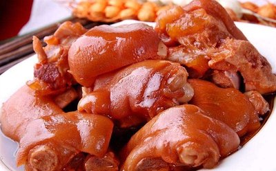 滷豬腳