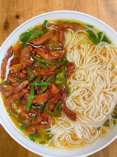 燒臘三拼湯麵