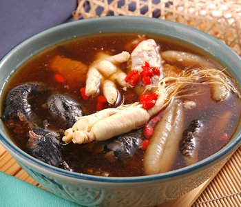 參燉烏雞湯