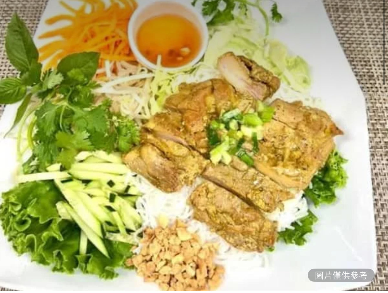 烤雞肉檬粉
