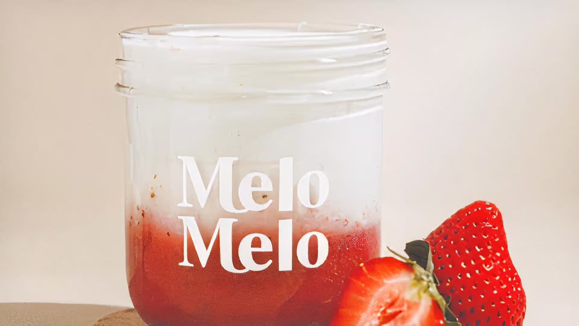 Strawberry Purée Coconut Jelly / 草莓哆哆